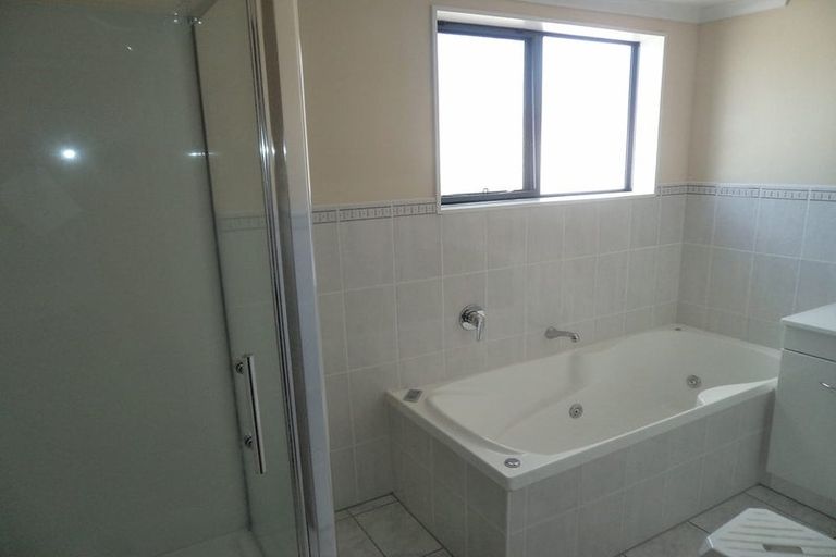 Photo of property in 5a Sheridan Street, Silverdale, Hamilton, 3216