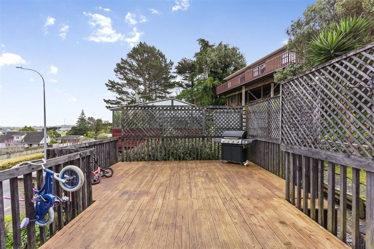 Photo of property in 186 Ti Rakau Drive, Pakuranga Heights, Auckland, 2010