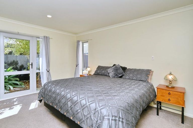 Photo of property in 3 Puhara Avenue, Parklands, Christchurch, 8083