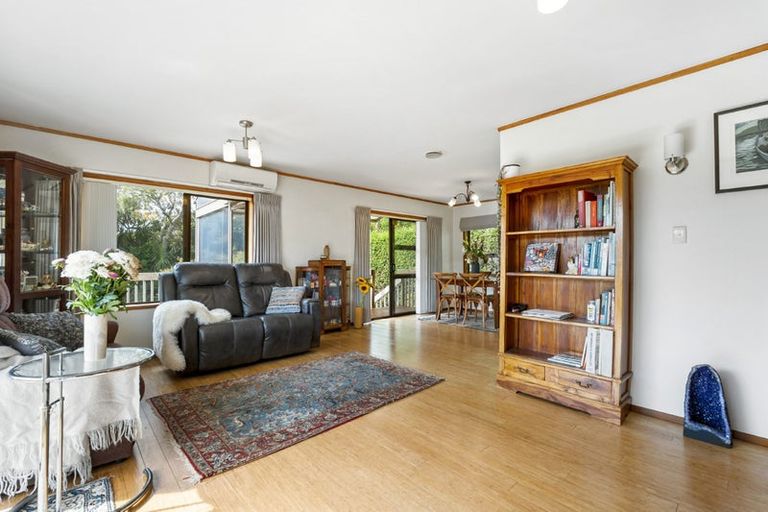 Photo of property in 2/13 Coronation Road, Hillcrest, Auckland, 0627