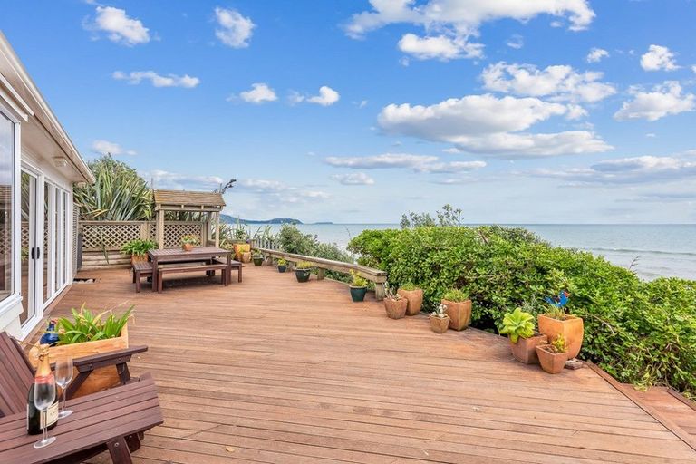 Photo of property in 100 The Esplanade, Raumati South, Paraparaumu, 5032