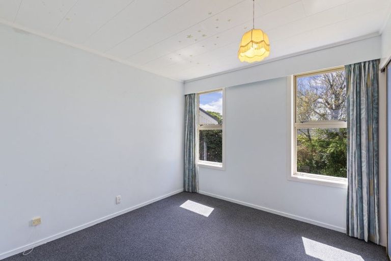 Photo of property in 68 Fernleigh Street, Frankleigh Park, New Plymouth, 4310
