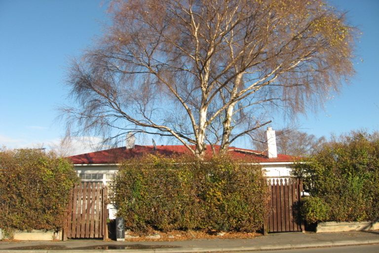 Photo of property in 2/243 Cranford Street, St Albans, Christchurch, 8014