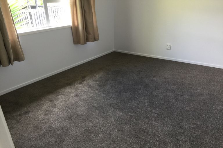 Photo of property in 39 Brunner Road, Glen Eden, Auckland, 0602