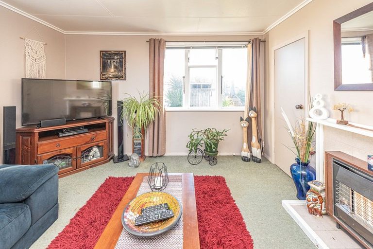 Photo of property in 51 Kowhai Street, Castlecliff, Whanganui, 4501