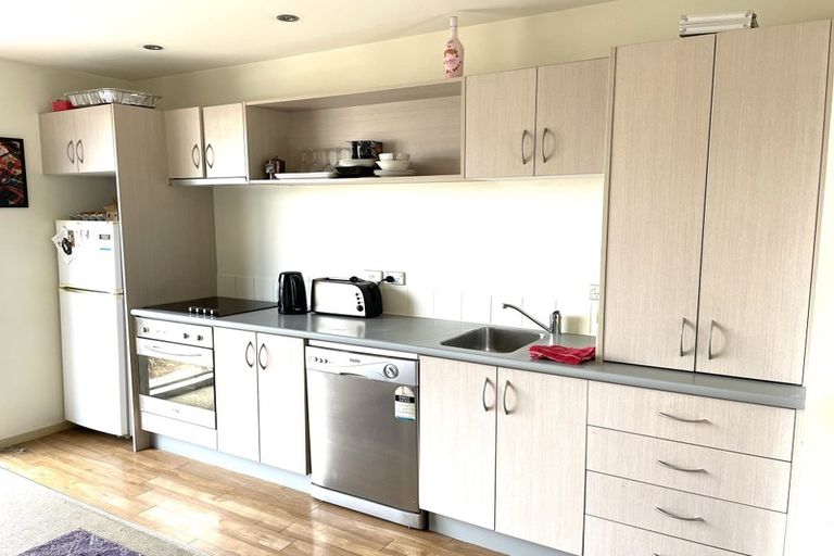 Photo of property in 7/54 Champion Street, Edgeware, Christchurch, 8013