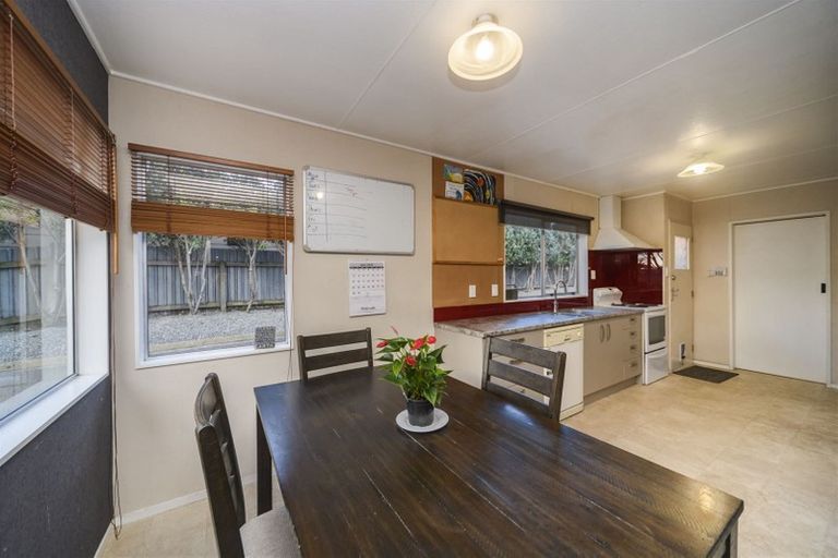 Photo of property in 15 Racecourse Road, Awapuni, Palmerston North, 4412