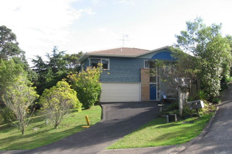 Photo of property in 1/41 Radiata Lane, Chatswood, Auckland, 0626