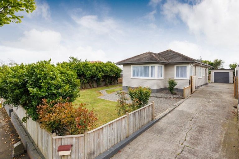 Photo of property in 19 Kipling Street, Roslyn, Palmerston North, 4414