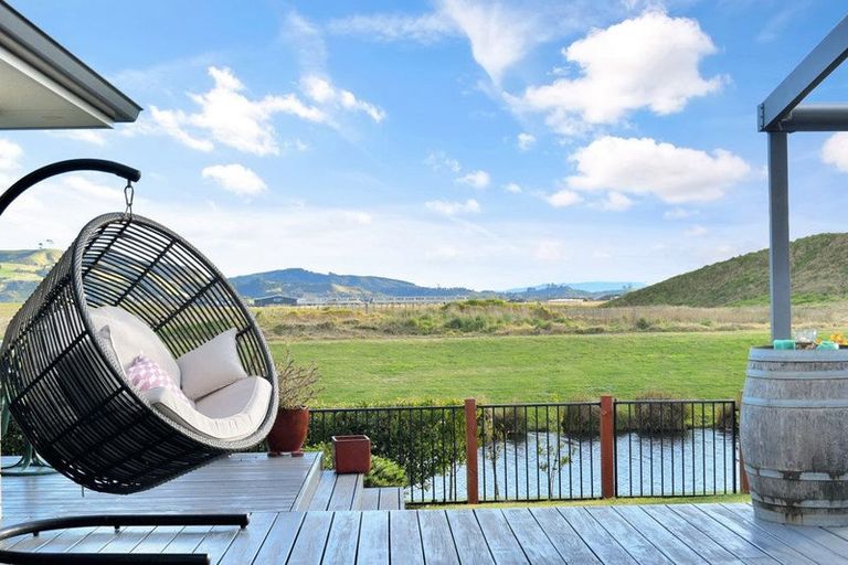 Photo of property in 9 Senecio Way, Papamoa Beach, Papamoa, 3118
