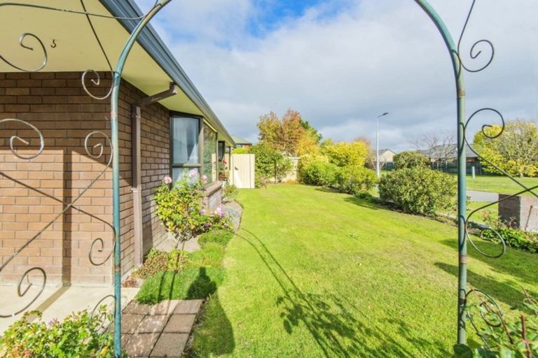 Photo of property in 14 Mountain View Place, Leeston, 7632