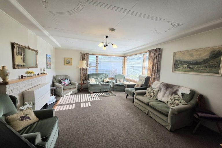 Photo of property in 42 Glendale Crescent, Holmes Hill, Oamaru, 9401
