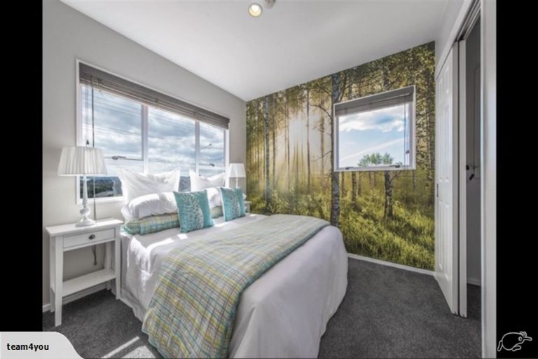 Photo of property in 313 Hobsonville Road, Hobsonville, Auckland, 0618