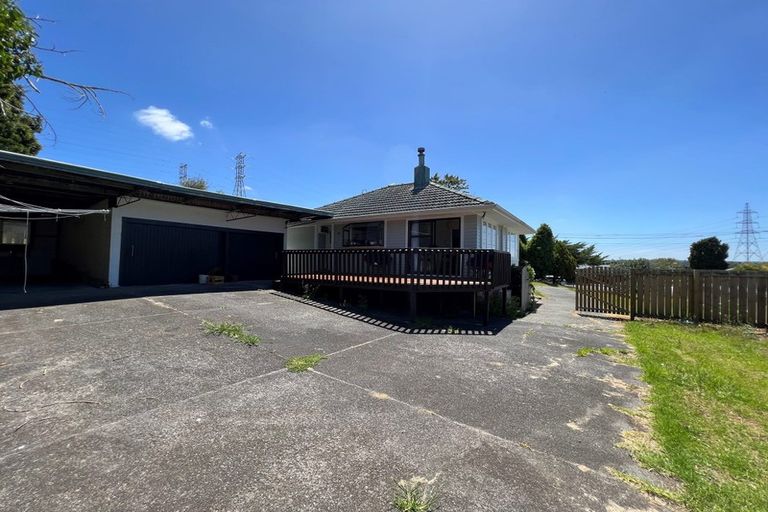 Photo of property in 23 Paton Avenue, Te Atatu South, Auckland, 0610