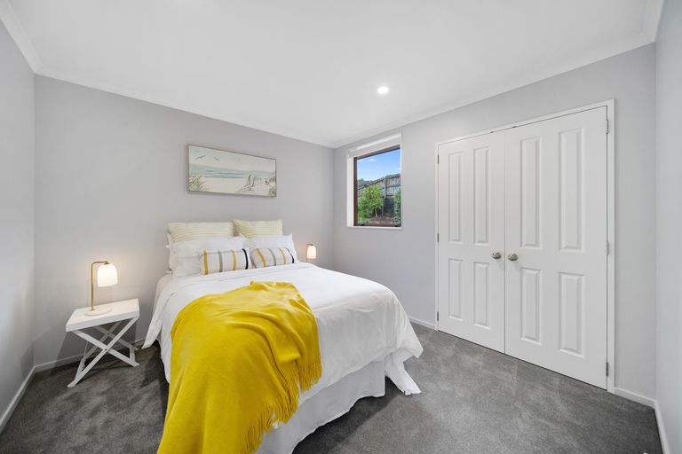 Photo of property in 13 Keri Vista Rise, Papakura, 2110