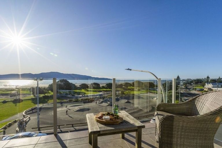 Photo of property in 4-u31 Seaview Road, Paraparaumu Beach, Paraparaumu, 5032