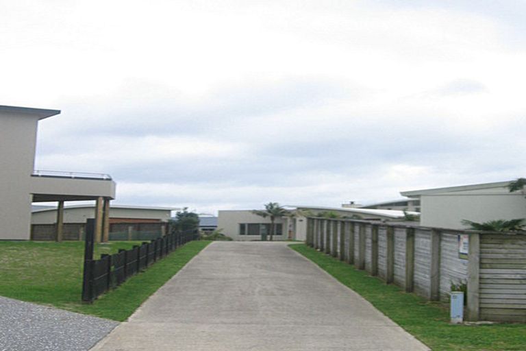 Photo of property in 107 Totara Place, Matarangi, Whitianga, 3592