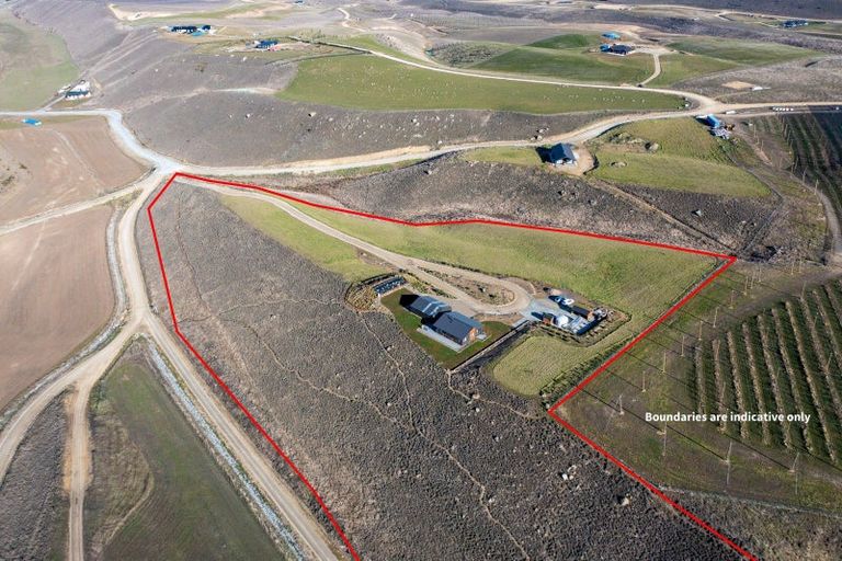 Photo of property in 1 Stella Way, Waikerikeri, Alexandra, 9391
