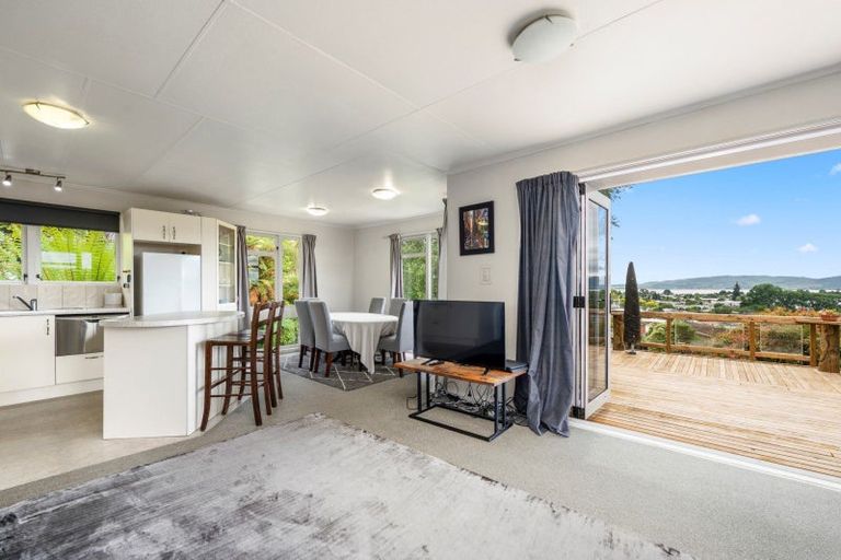 Photo of property in 10 Takahe Place, Selwyn Heights, Rotorua, 3015