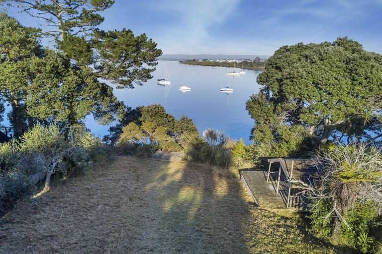 Photo of property in 11 Beach Haven Road, Beach Haven, Auckland, 0626