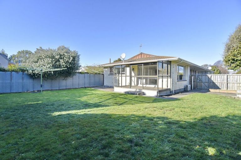 Photo of property in 28 Strathfield Avenue, Dallington, Christchurch, 8061