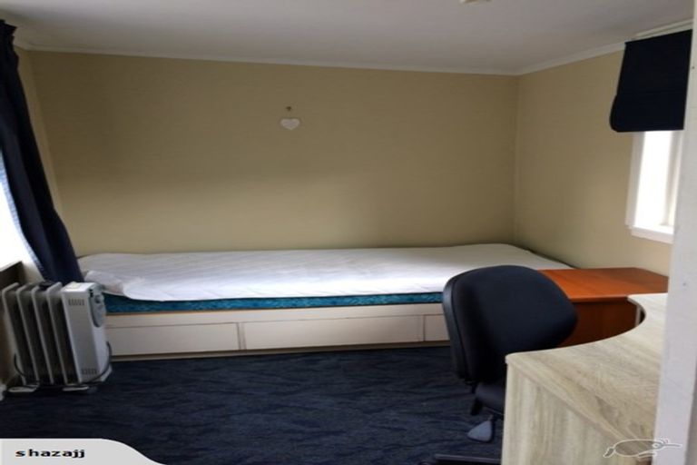 Photo of property in 49 The Parade, Island Bay, Wellington, 6023