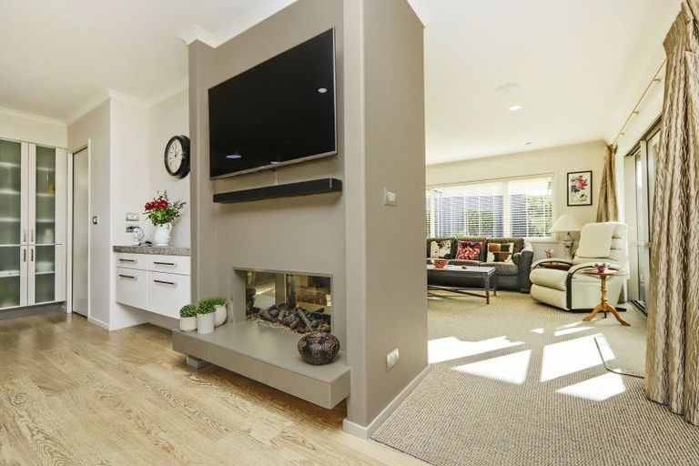 Photo of property in 3 Flers Place, Taradale, Napier, 4112