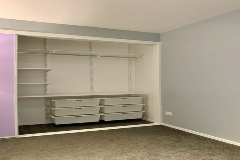 Photo of property in Victoria Villas, 45/35u Pirie Street, Mount Victoria, Wellington, 6011