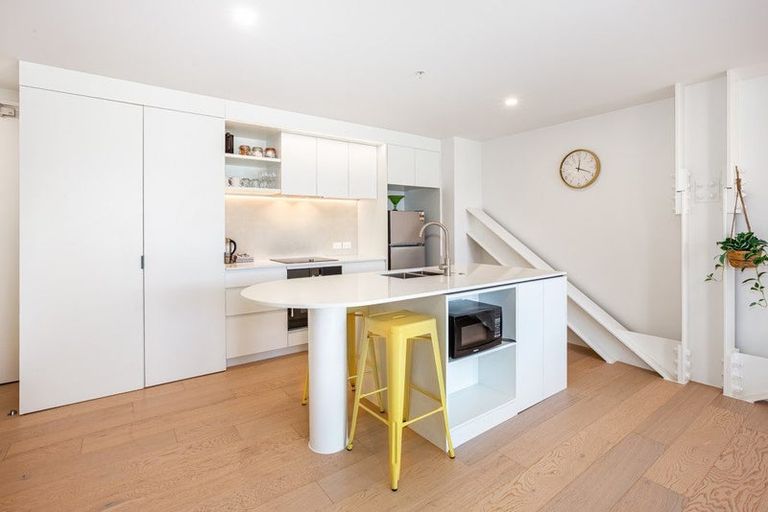 Photo of property in 1106/10 Alpha Street, Te Aro, Wellington, 6011