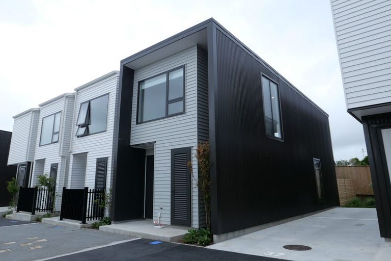 Photo of property in 35 Houhere Street, Paraparaumu, 5032