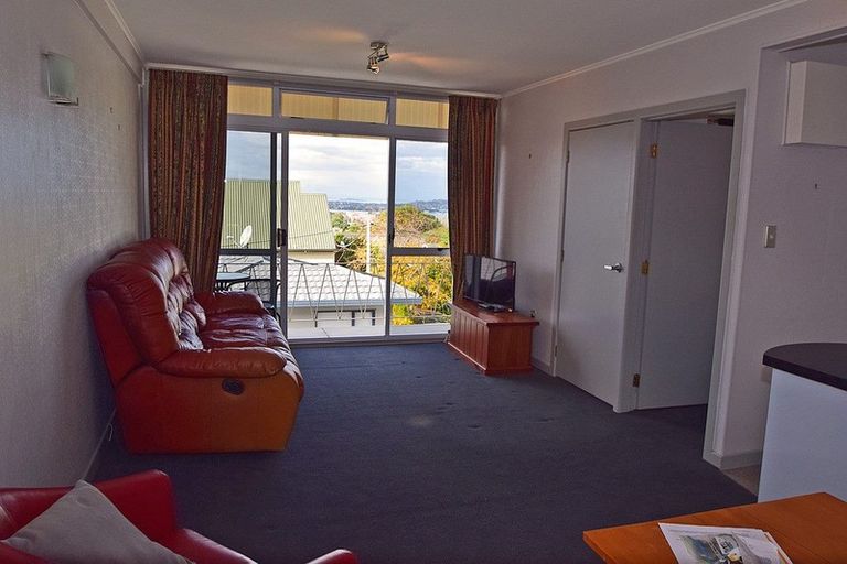 Photo of property in 7/219 Onewa Road, Birkenhead, Auckland, 0626