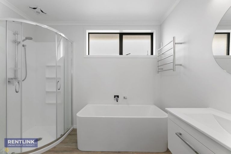 Photo of property in 25b Kiritiana Close, Pyes Pa, Tauranga, 3112