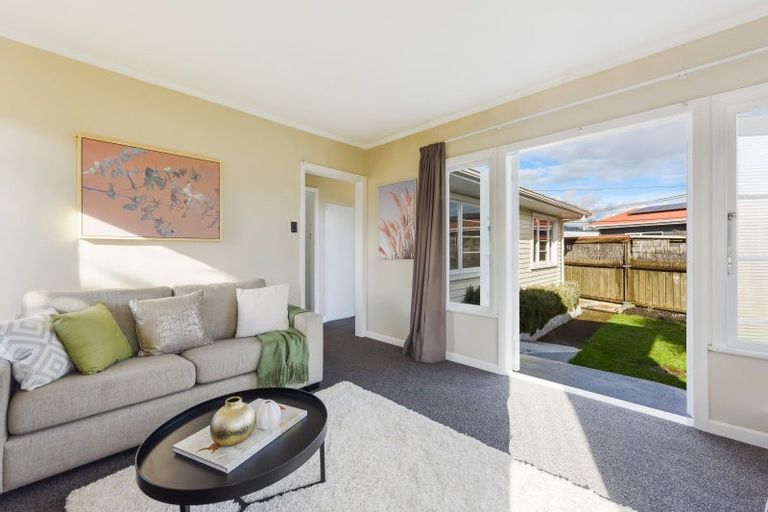 Photo of property in 1/50 Parkers Road, Tahunanui, Nelson, 7011