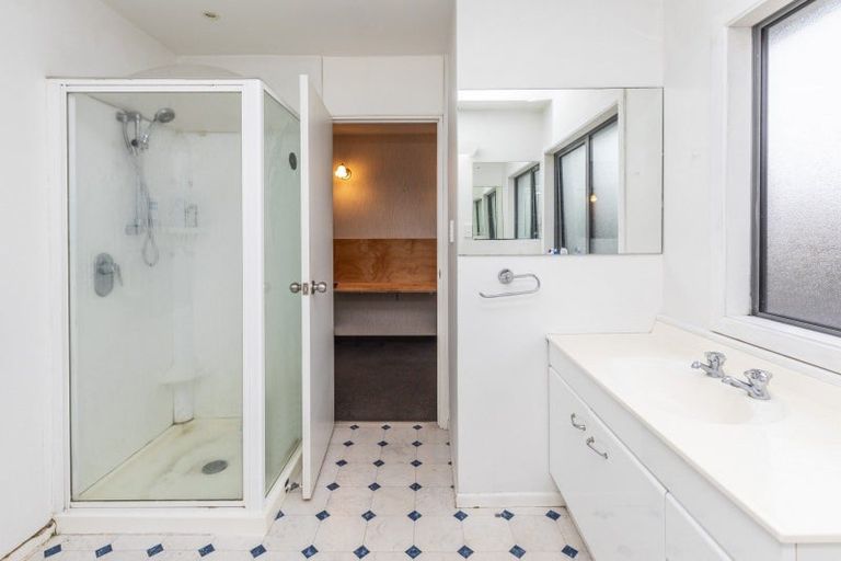 Photo of property in 11 Jamell Place, Avonhead, Christchurch, 8042