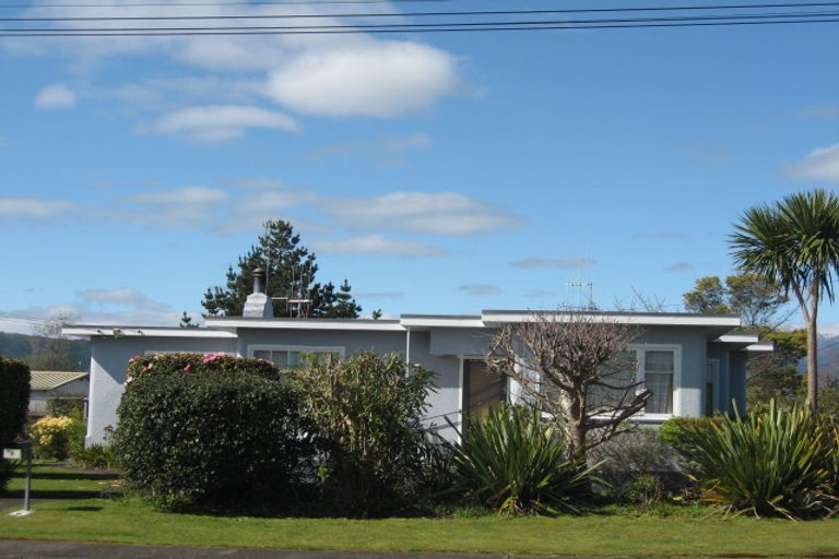 Photo of property in 8 George Street, Levin, 5510