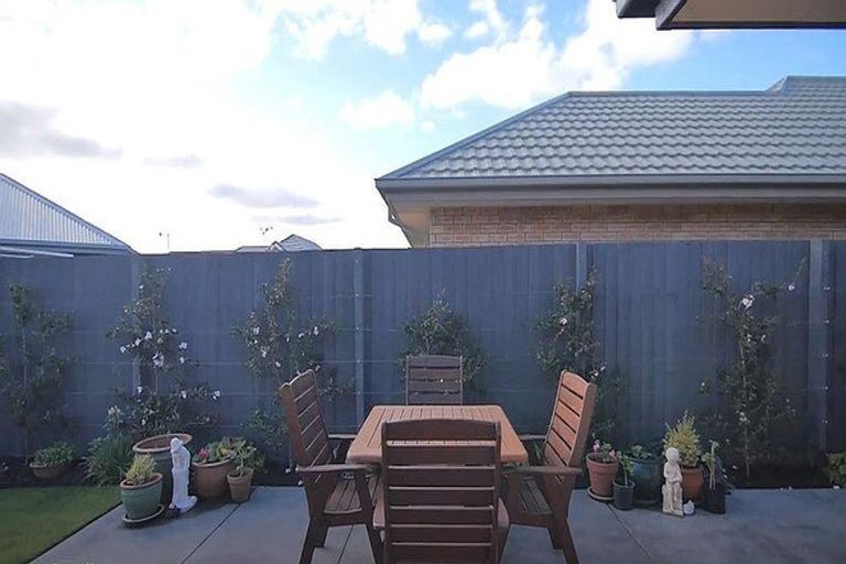 Photo of property in 14 Bowmore Lane, Broomfield, Christchurch, 8042