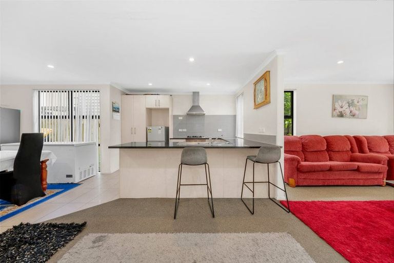 Photo of property in 10 Mohua Avenue, Takanini, 2112