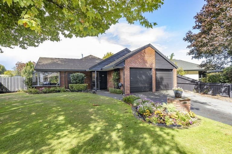 Photo of property in 17 Windsor Court, Rangiora, 7400