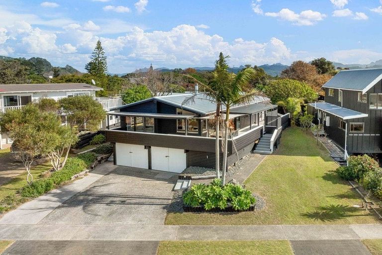 Photo of property in 124 Pauanui Boulevard, Pauanui, Hikuai, 3579