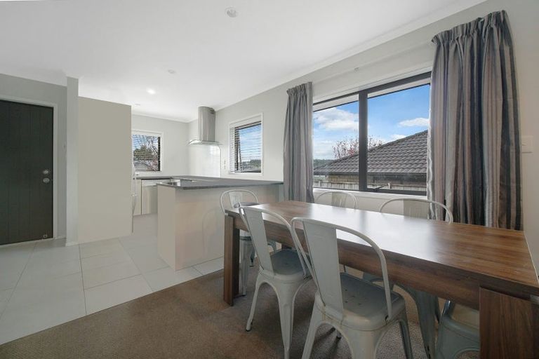 Photo of property in 5a Mcgowan Rise, Tuakau, 2121