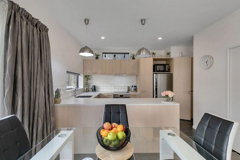 Photo of property in 7u9 Handyside Street, Tawa, Wellington, 5028