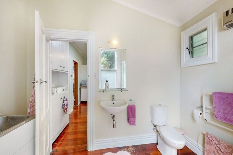 Photo of property in 87 Todman Street, Brooklyn, Wellington, 6021