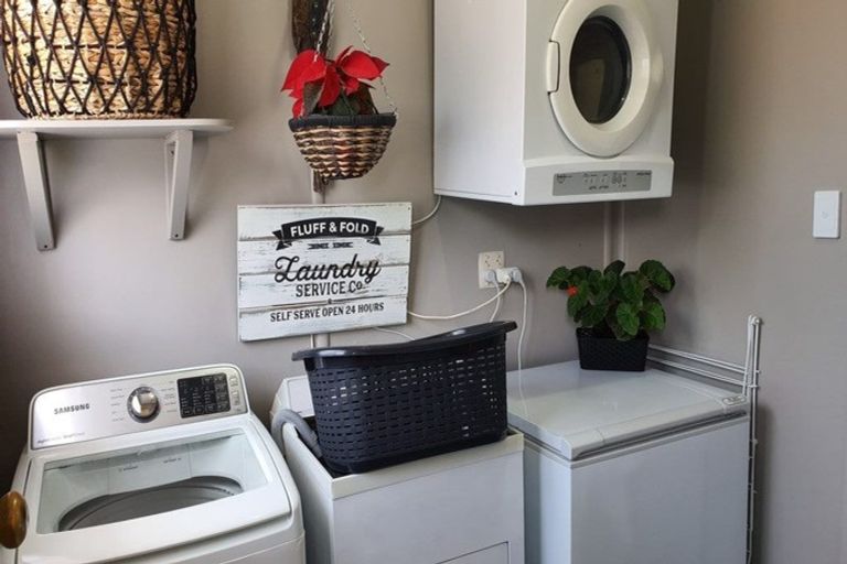 Photo of property in 114 Brecon Road, Stratford, 4332