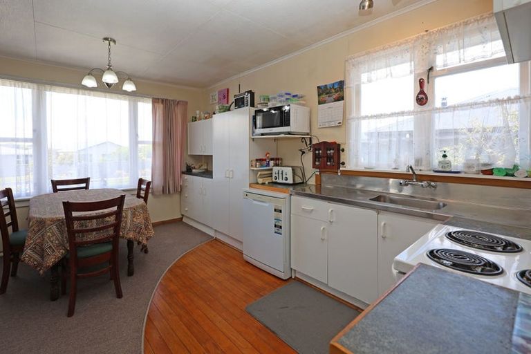 Photo of property in 42 Stuart Street, Holmes Hill, Oamaru, 9401