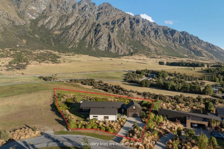 Photo of property in 36 Mckellar Drive, Jacks Point, Queenstown, 9371