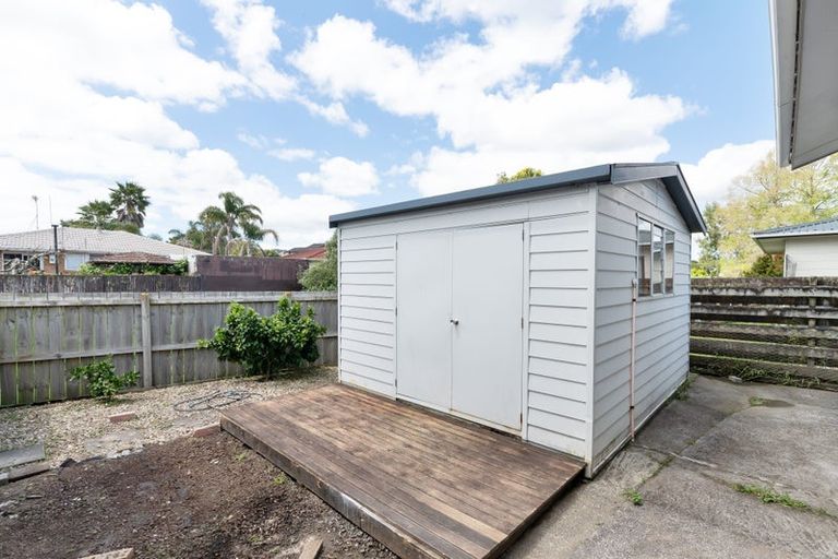 Photo of property in 1/24 Casuarina Road, Half Moon Bay, Auckland, 2012