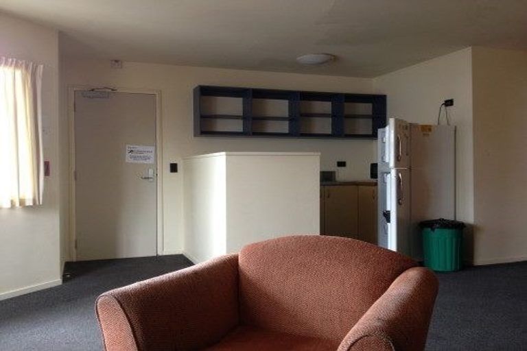 Photo of property in Basin Reserve Complex, 37/4 Sussex Street, Mount Cook, Wellington, 6021