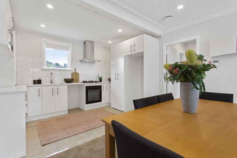 Photo of property in 3/142a Great South Road, Manurewa, Auckland, 2102