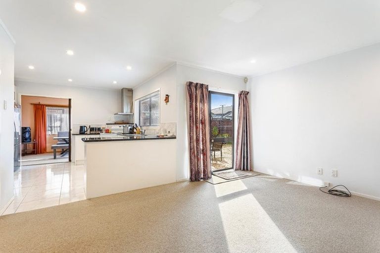 Photo of property in 4 Muscat Place, Henderson, Auckland, 0612