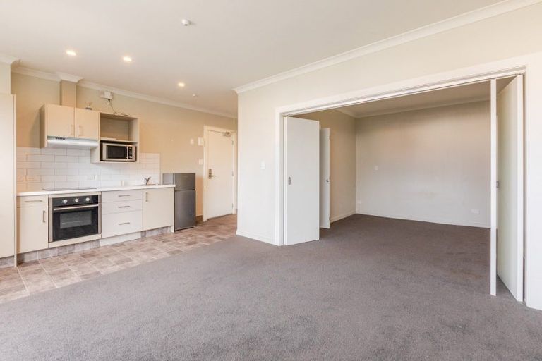 Photo of property in Mclean Towers, 2c/3 Shakespeare Road, Napier South, Napier, 4110